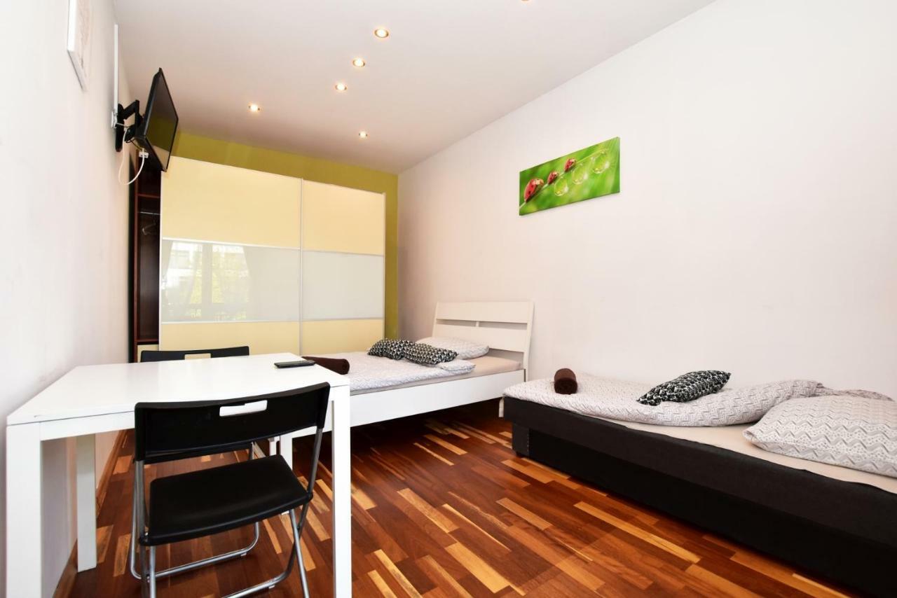 City Central Hostel Swidnicka Wrocław Zewnętrze zdjęcie