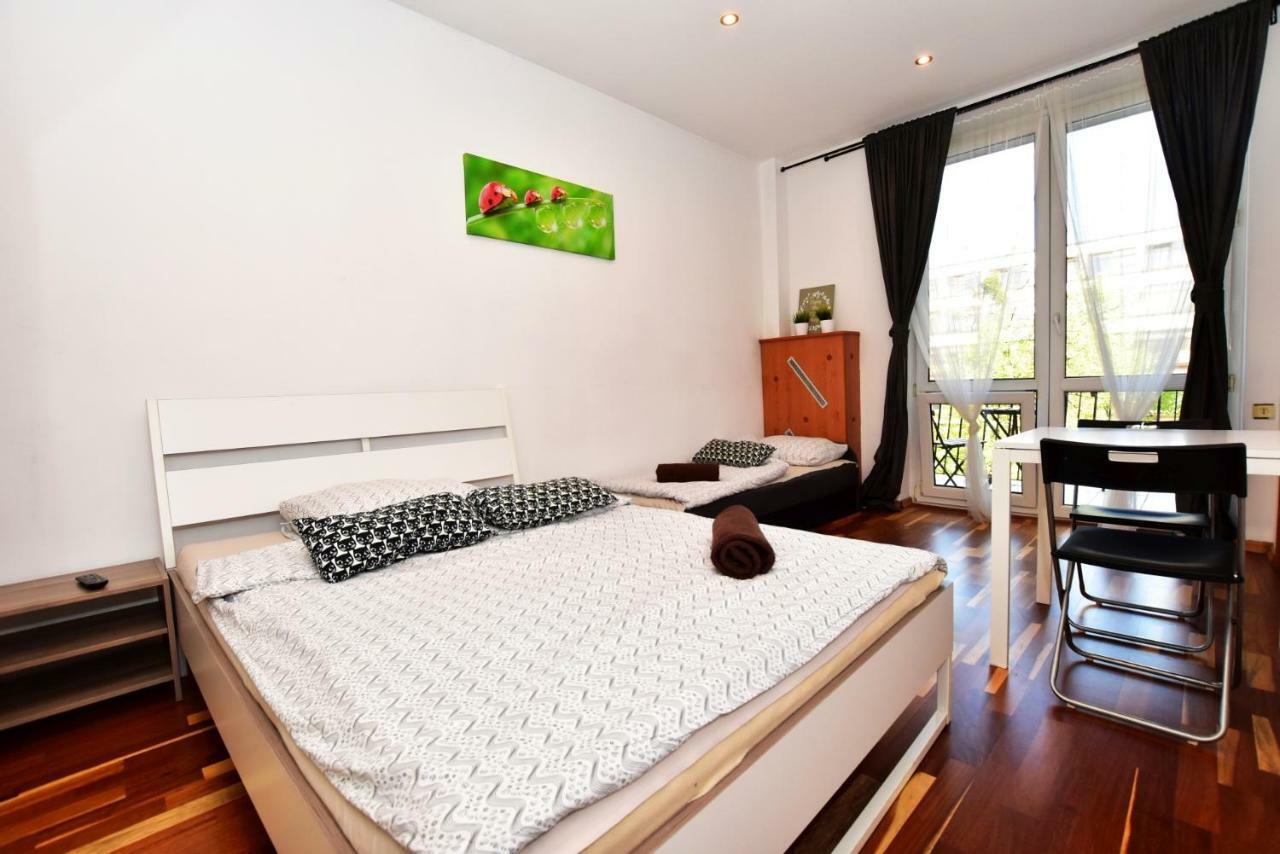City Central Hostel Swidnicka Wrocław Zewnętrze zdjęcie